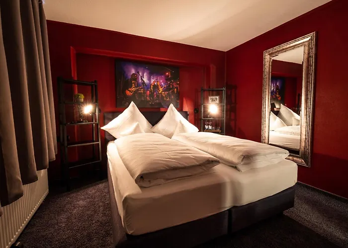 Engel Hotel + Diner